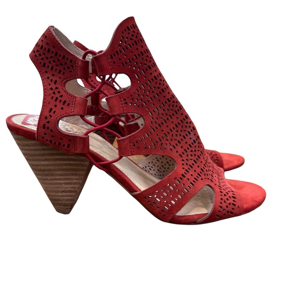 VINCE CAMUTO Eadon Laser Cut Leather Peep-Toe Cone Heel Shooties in Red NWT - Picture 4 of 8